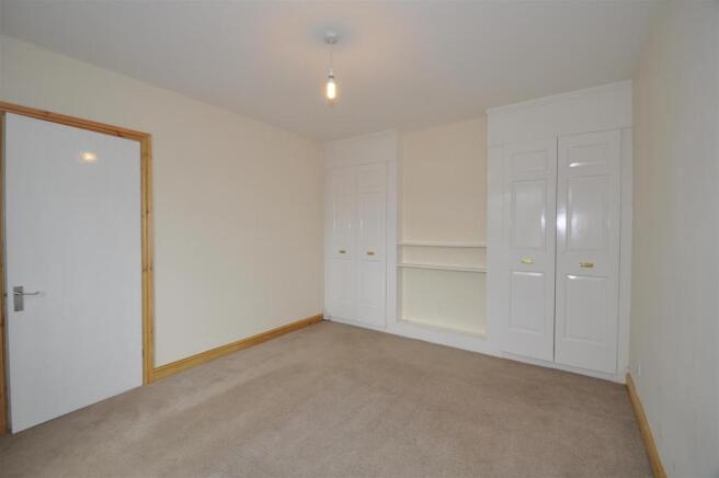 WOLS.HOUSE.BED1.jpg