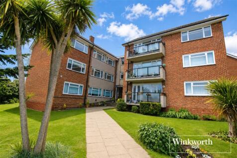 Knowl Park, Elstree, Borehamwood, Hertfordshire, WD6
