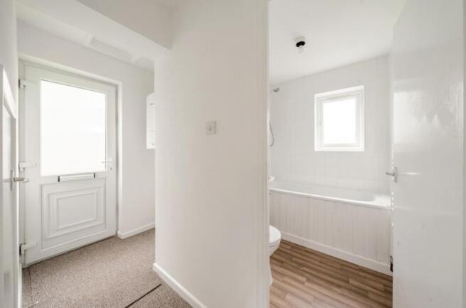 5 Colliers Wood 02