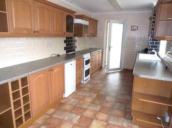 Kitchen / Breakfast Room