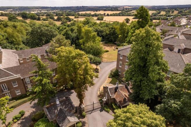 38 Theydon Bower aerial  (5).jpg