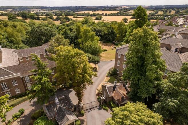 38 Theydon Bower aerial  (5).jpg