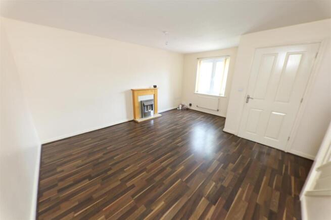 3 bed Terraced for sale Image 5