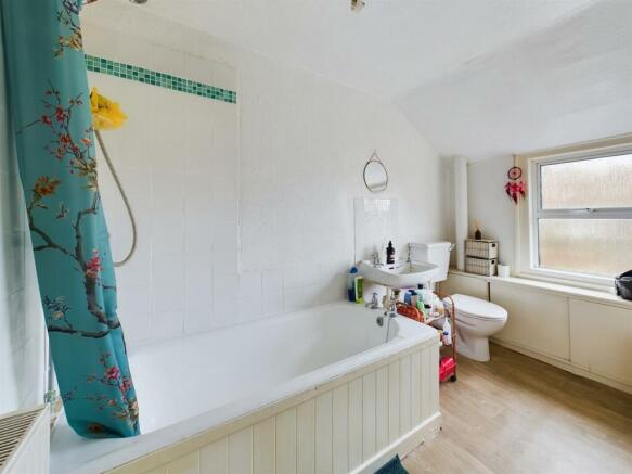 CAM02541G0-PR0101-STILL007.jpg