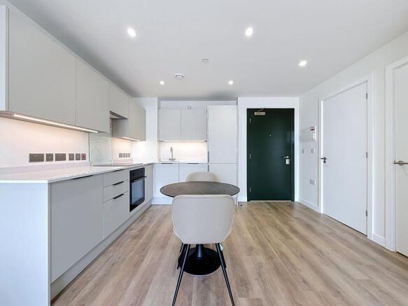 Kitchen / Dining Area
