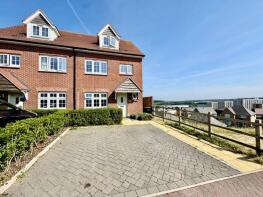 121, Armstrong Road, Luton LU2 0FX