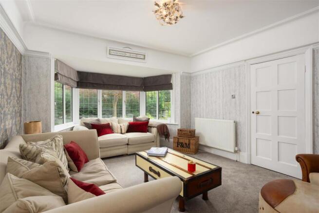 7 bed Detached for sale Image 8