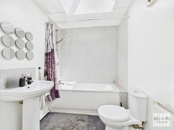 1 bed Flat for sale Image 5