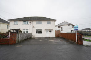 13, Brynamlwg Road, Gorseinon, Swansea SA4 4UY