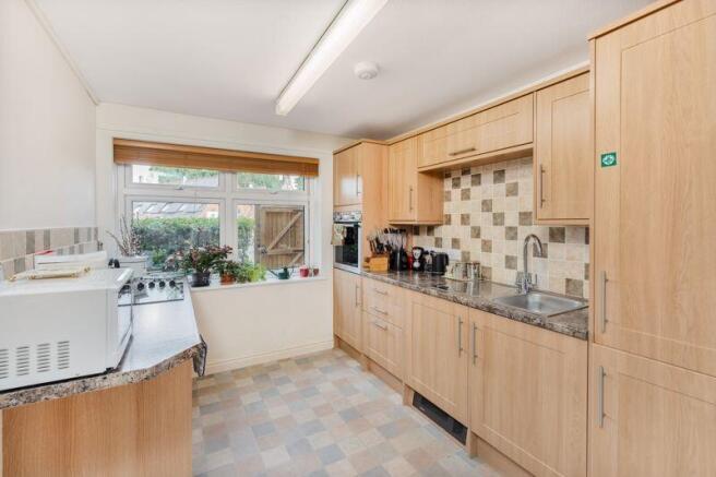 2 Guardian Court, Banbury photo 4
