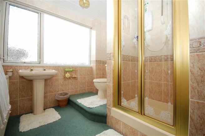 SHOWER ROOM / STUDY