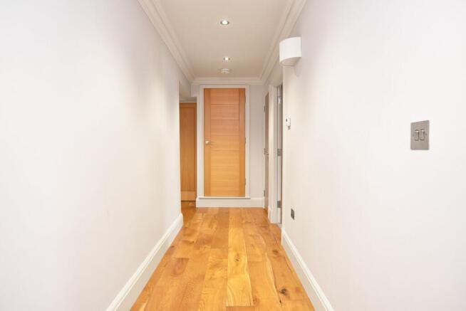 2 bed Flat for sale Image 12