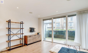 Flat 4, 54 Wallace Court, Tizzard Grove, London SE3 9EE
