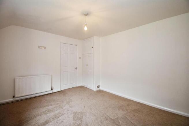 3 bed Semi-Detached for sale Image 11