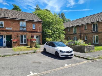 Odiham Close, Lordshill, SO16 8JL