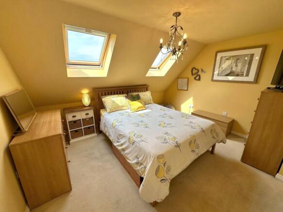 3 bed Semi-Detached for sale Image 5