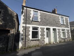 4, Robins Lane, Barry CF63 1QR