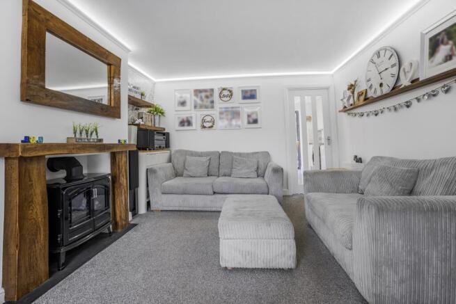 4 bed Link Detached House for sale Image 5
