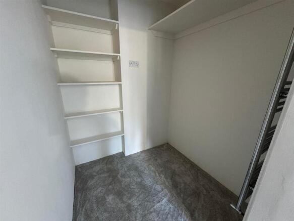 2 bed Apartment for sale Image 10
