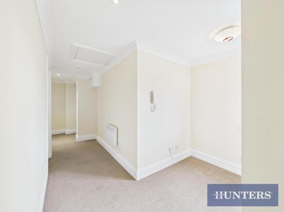 2 bed Apartment for sale Image 8