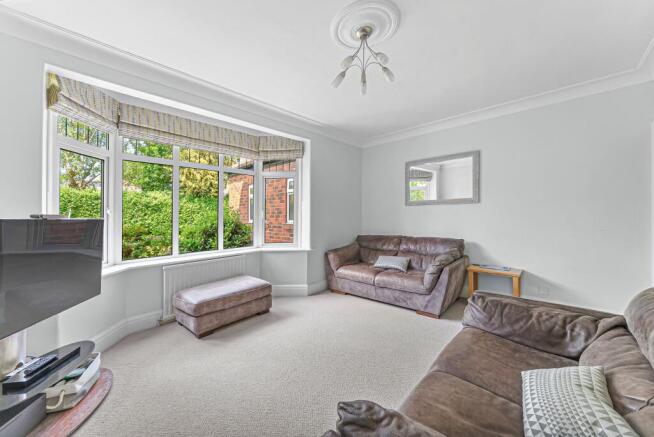 5 bed Detached for sale Image 5