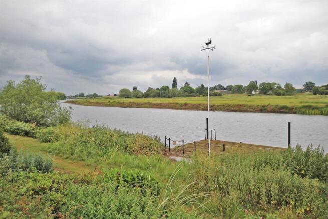 Garden View & Mooring