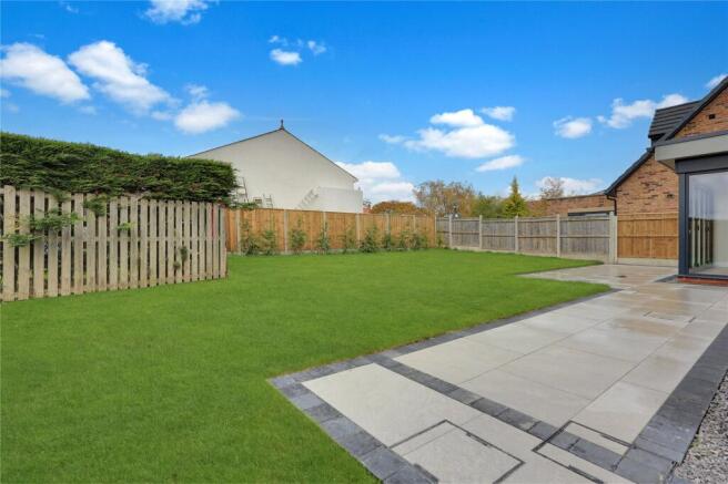 Cobb Lane, Whitton Village photo 4