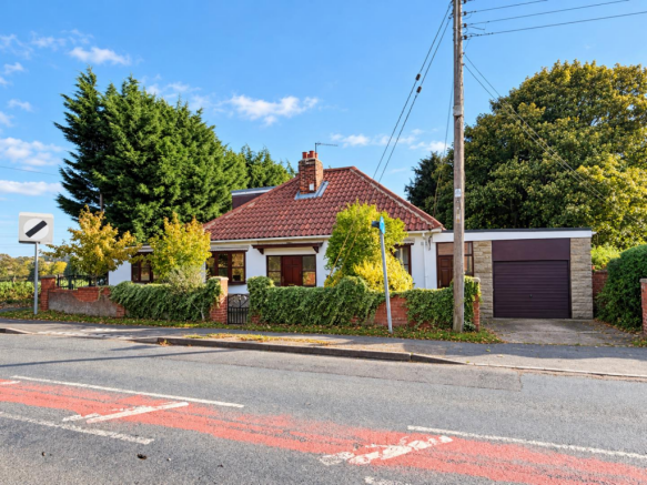 4-bed detached on Lyncot, Clervaux Terrace, Fishburn, Stockton-On-Tees, £235,000