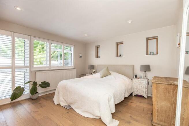 1 Winterbourne Close, Lewes Bn7 1JY-42.jpg