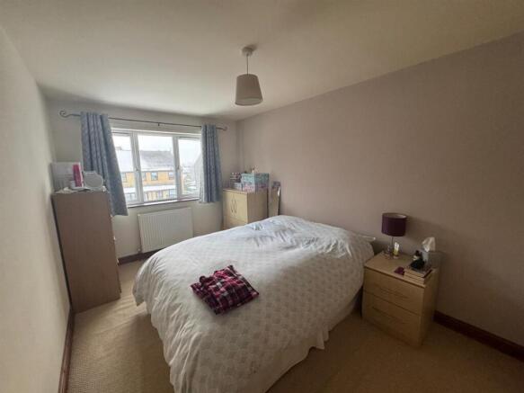1 bed Flat to rent Image 4