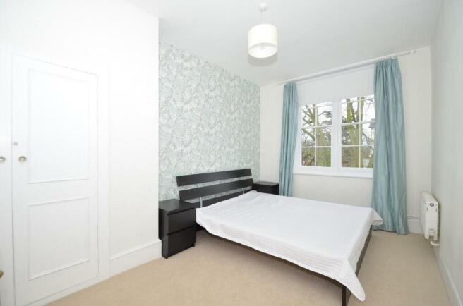 bed1a.JPG