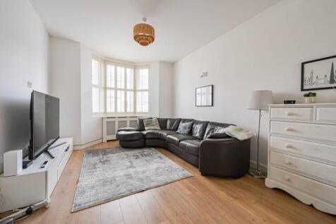 Caistor Park Road, Stratford, London, E15