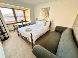 42, Sackville Road, Hove BN3 3FD