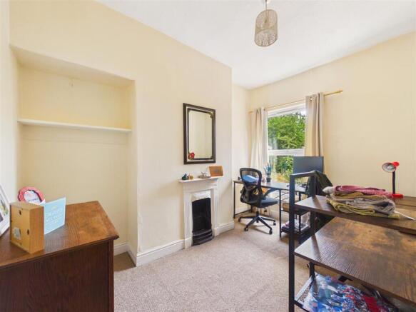 2 bed Terraced for sale Image 8