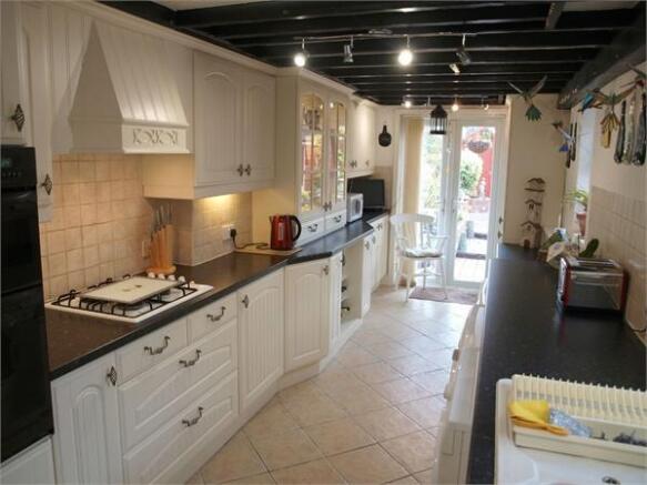 Fitted Kitchen