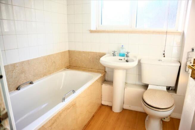 Stoke Rd - Bathroom