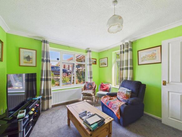 28 Bracken Close, Whitby photo 2
