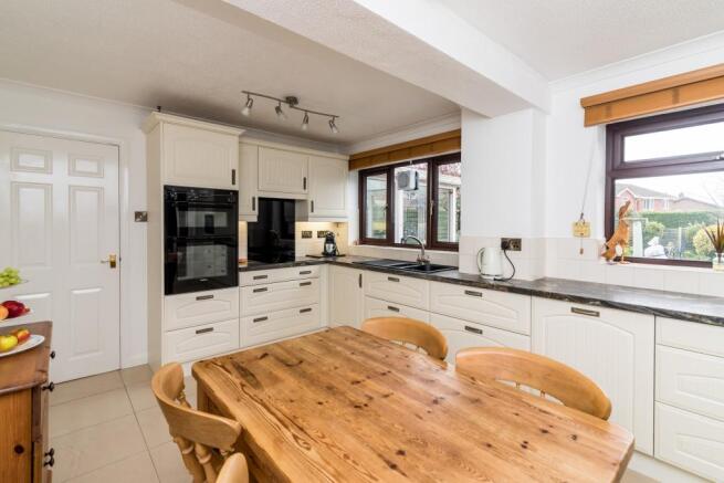 Kitchen/breakfast ro