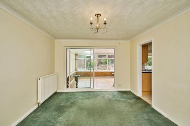 Grange Drive, NEWPORT, Isle of Wight, PO30 photo 4