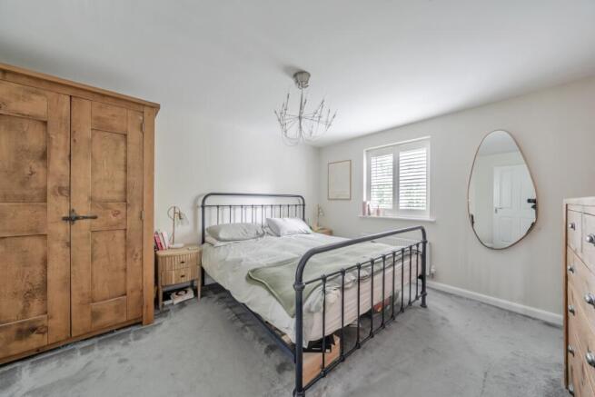 4 bed Detached for sale Image 12