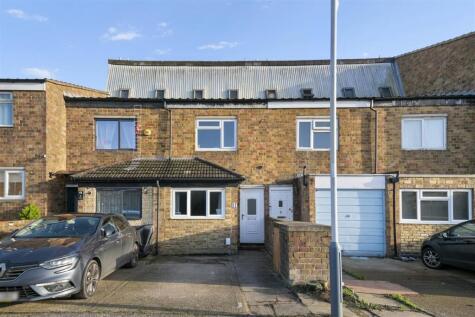 St. Clement Close, Uxbridge