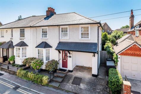 Waverley Place, Leatherhead, KT22
