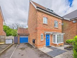 33, Broadfern, Wigan WN6 0GN