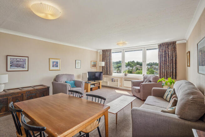 Flat 6A Lennox Court, 18 Stockiemuir Avenue, Bearsden, G61 3JL photo 4