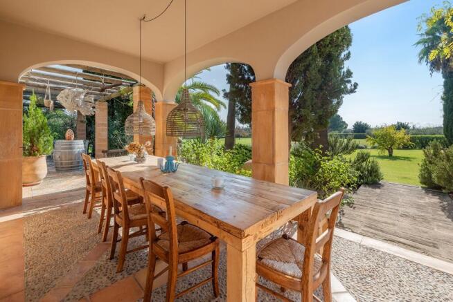 Covered Terrace (2)
