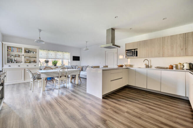 1354562-22-68cd5d...