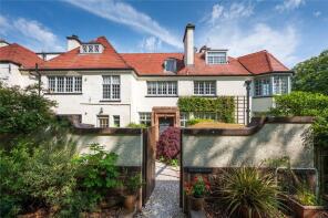 Inchdura House, 13, Hamilton Road, North Berwick EH39 4NA