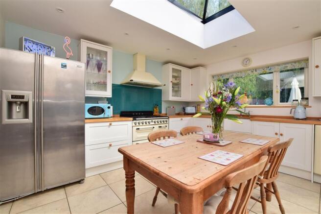 Kitchen/Breakfast Area