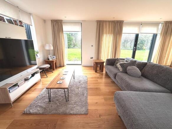 Living Room.JPG