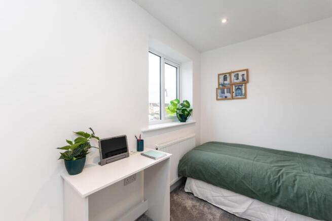 3 bed Town House for sale Image 11
